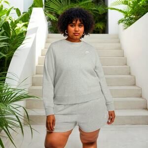 NWT Women's Nike Sportswear Club Fleece Crewneck Sweatshirt Gray Plus Sz 1X